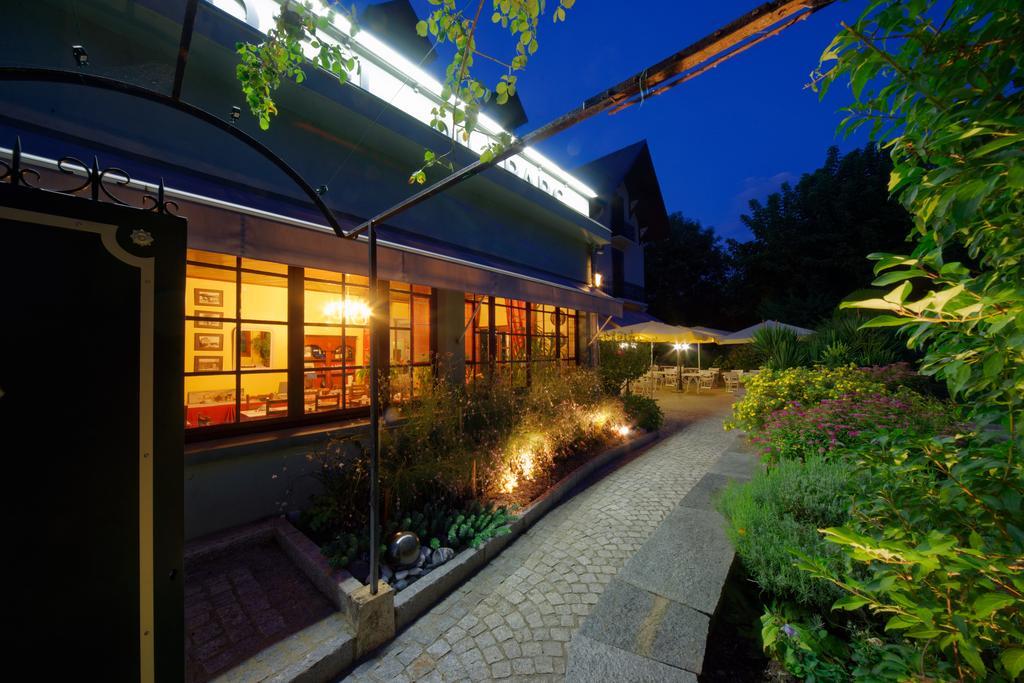Hotel Du Parc 라로셰뜨 외부 사진